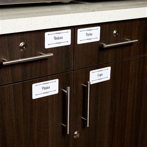 5 Essential Universal Labels For Better Organization