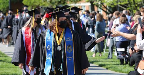 5 Tips For A Memorable Radford University Graduation