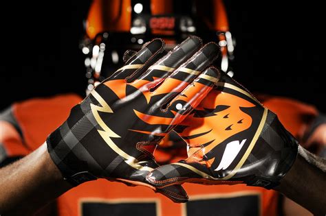 5 Tips For Oregon State University Football Gloves