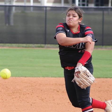 5 Tips For Texas Lutheran University Softball Success