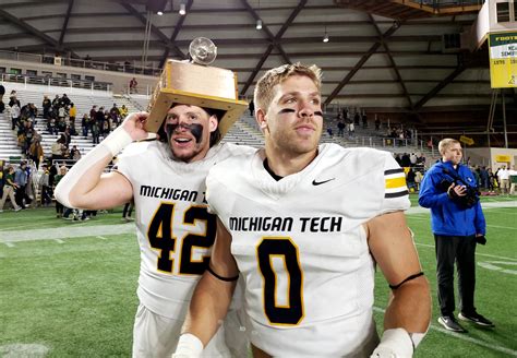 5 Ways Michigan Tech Football Dominates The Field