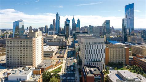 5 Ways To Explore Philadelphia As A University City Runner