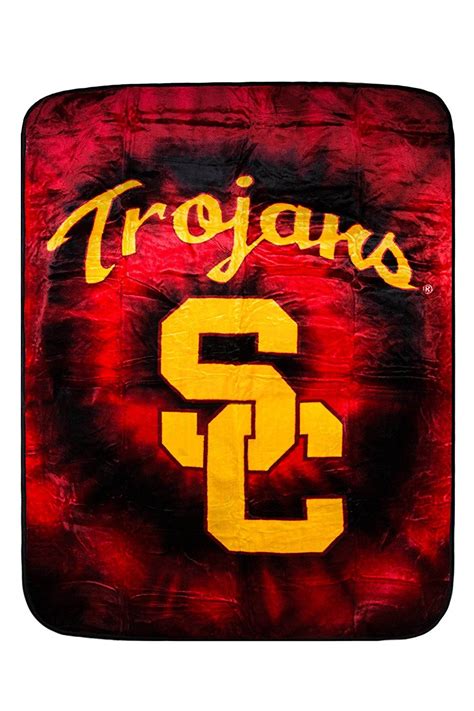 5 Ways To Rep Usc With A University Blanket