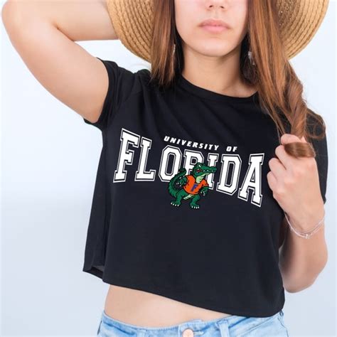 5 Ways To Rock A University Of Florida Crop Top