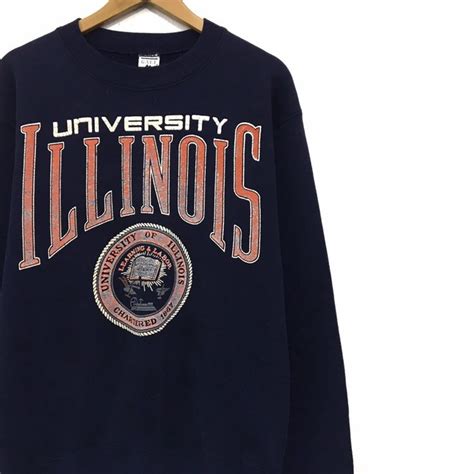 5 Ways To Rock A University Of Illinois Vintage Sweatshirt