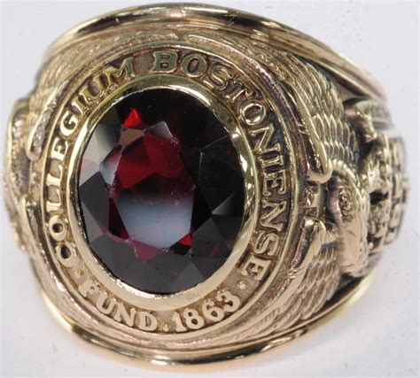 5 Ways To Wear Boston University Class Ring