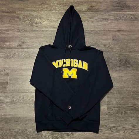 7 Ways To Rep Michigan University With Hoodies