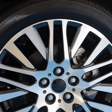 7 Ways To Style 22 Inch Rims Universally