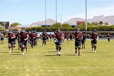 Arizona University Football Camp: Train With The Wildcats