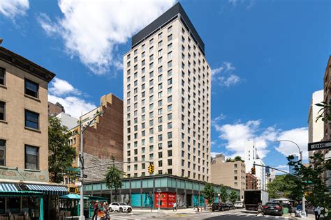 Discover 110 University Place In New York