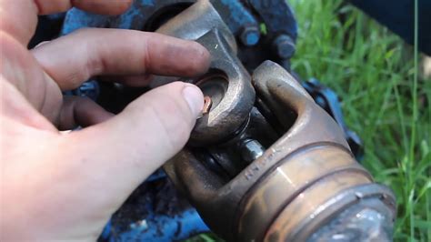 R421 Universal Joint: Replacement And Maintenance Guide