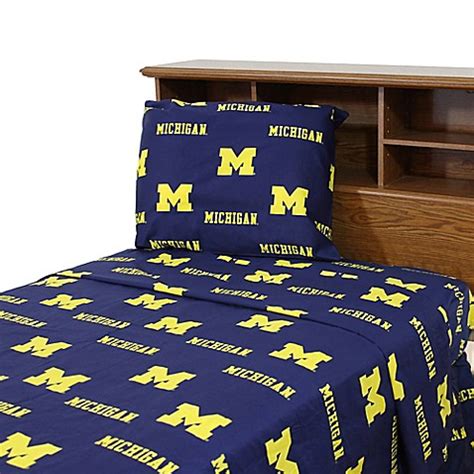 University Of Michigan Bedspread: Show Off Your Maize Pride