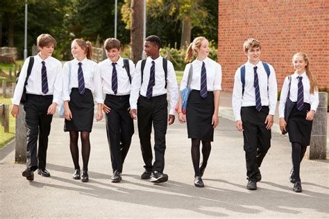 University Uniforms: Benefits And Styles For Students