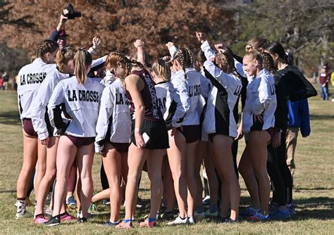 Uw La Crosse Eagles Cross Country Team Performance