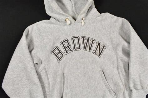 Vintage Brown University Sweatshirt: Timeless Ivy League Style